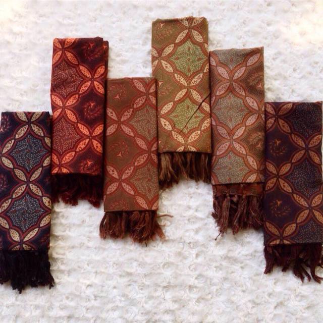 Omah Etnik Paket Scarf Batik / Shawl Batik / Syal Batik Balian Kawung (Dapat 6 Potong)