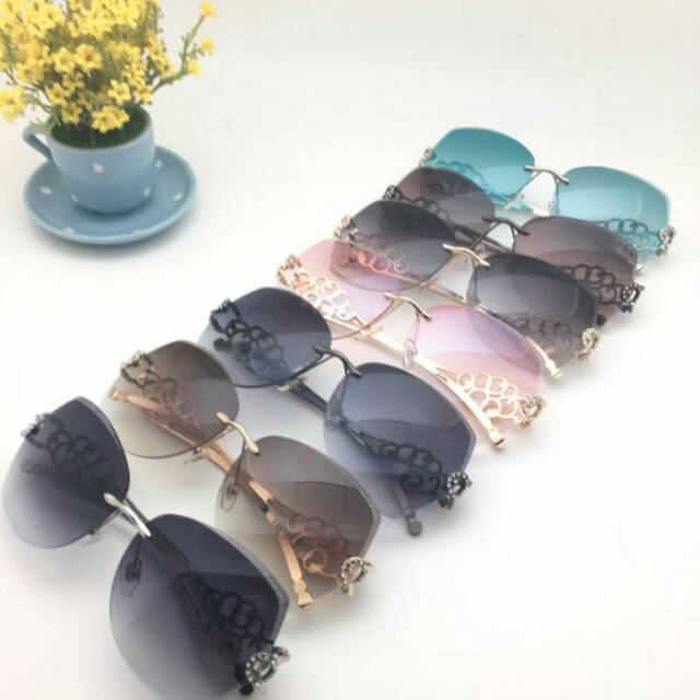 Sungglas Gucci 1169 Super Full Set  Box Original