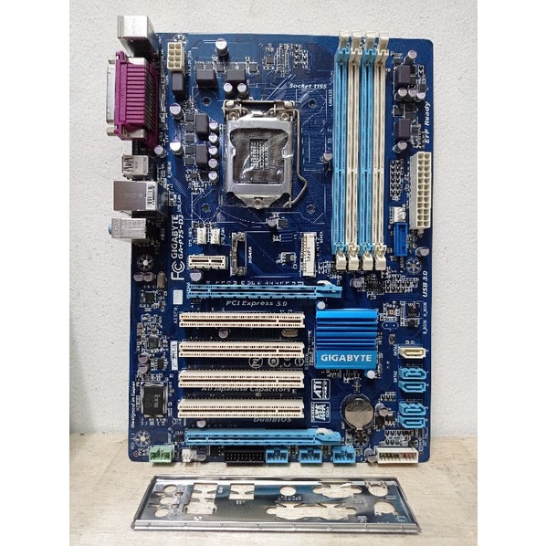 Motherboard GIGABYTE GA P75 D3 socket Lga 1155 ddr3 ofbord Vga usb3