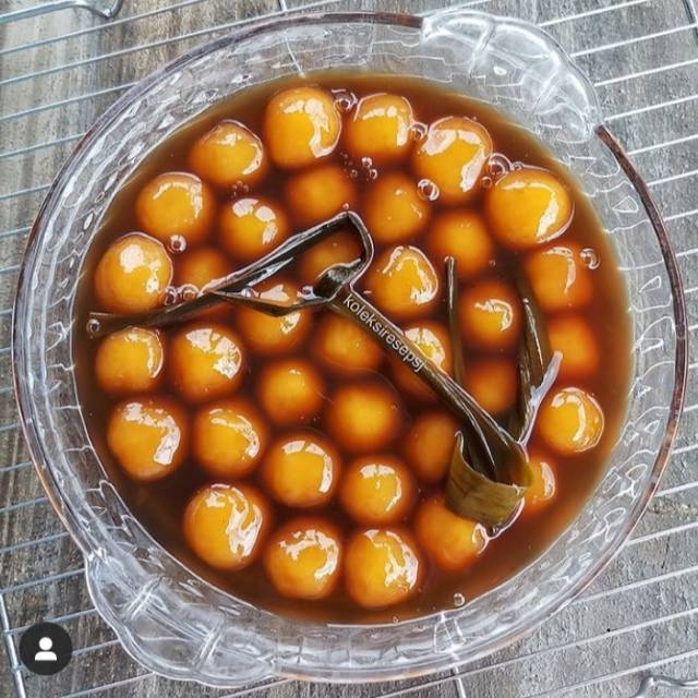 

KOLAK Manis by Lia Kitchen