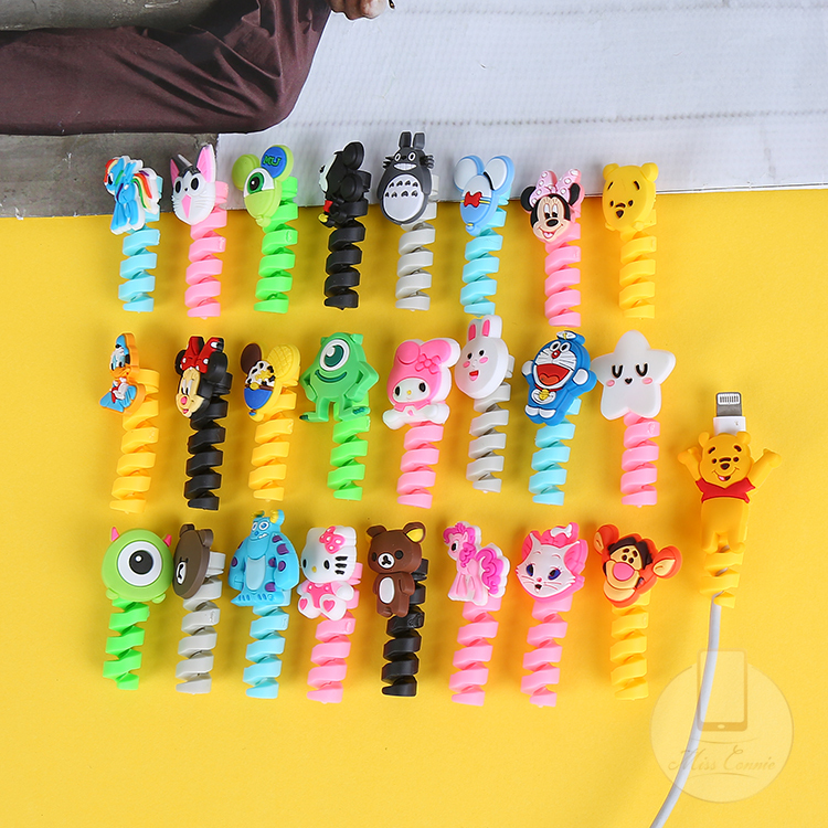 1pc Pelindung Kabel Data/Charger/Earphone Model Kartun Lucu