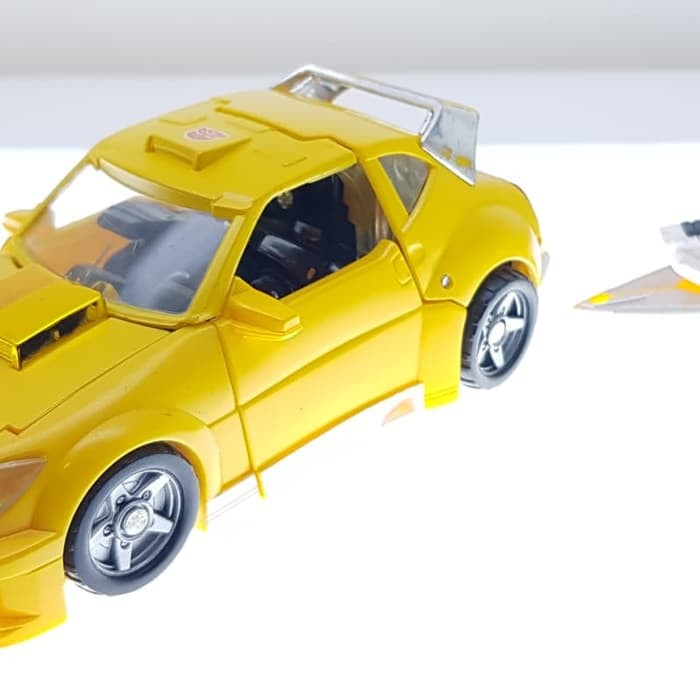 Bumblebee Henkei Deluxe Class Transformers Classic