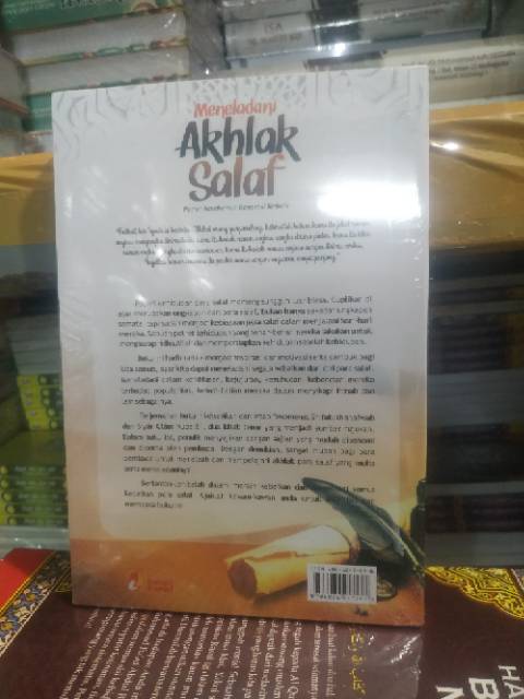 MENELADANI AKHLAK SALAF REGULER