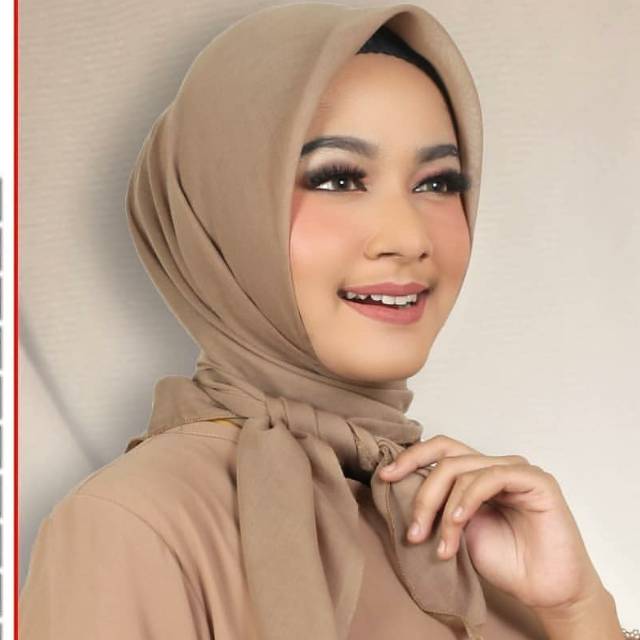 90+ WARNA SQUARE PARIS JADUL PREMIUM / HIJAB SEGIEMPAT DAILY PARIS LEGEND JILBAB