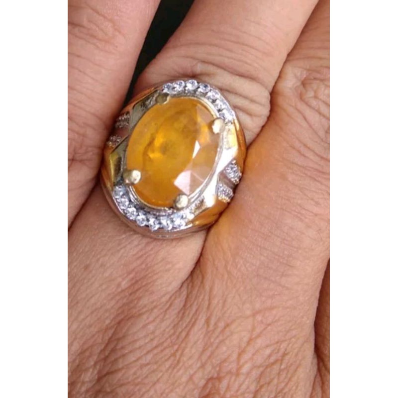 Yellow Sapphire Natural