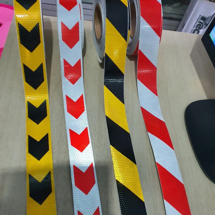 

Sticker rambu Honeycomb panah dan garis