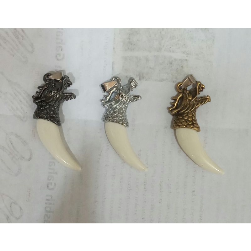 Liontin Bandulan Kalung Taring Macan/Naga/Harimau Rhodium crome