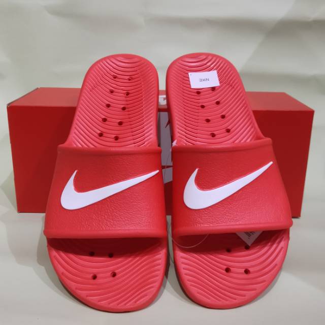 red nike kawa slides
