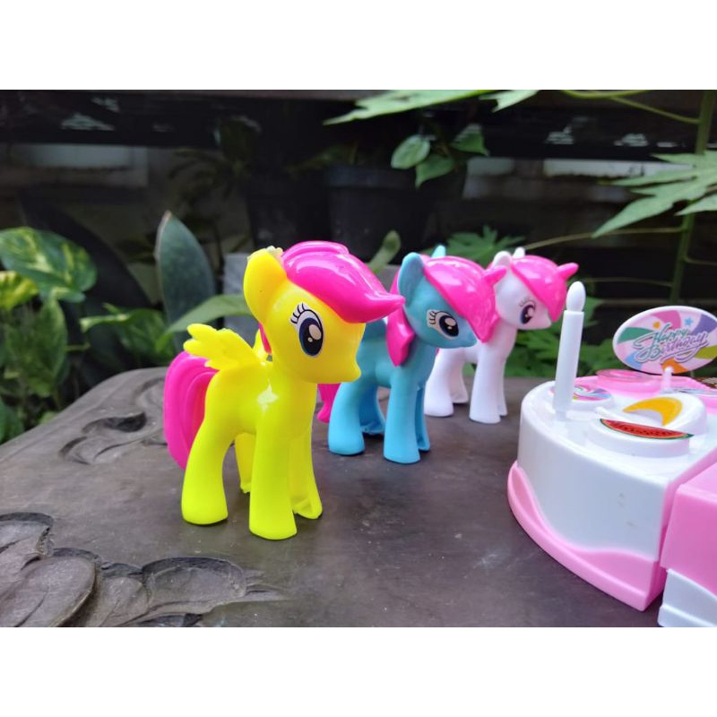 Mainan Simulasi Kue Ulang Tahun Kuda Poni