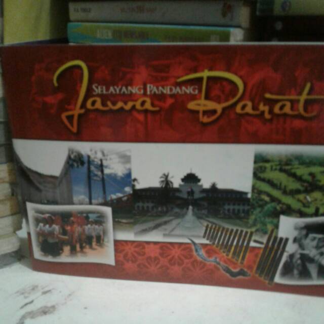 BUKU MASALAH JAWA BARAT SELAYANG PANDANG JAWA BARAT