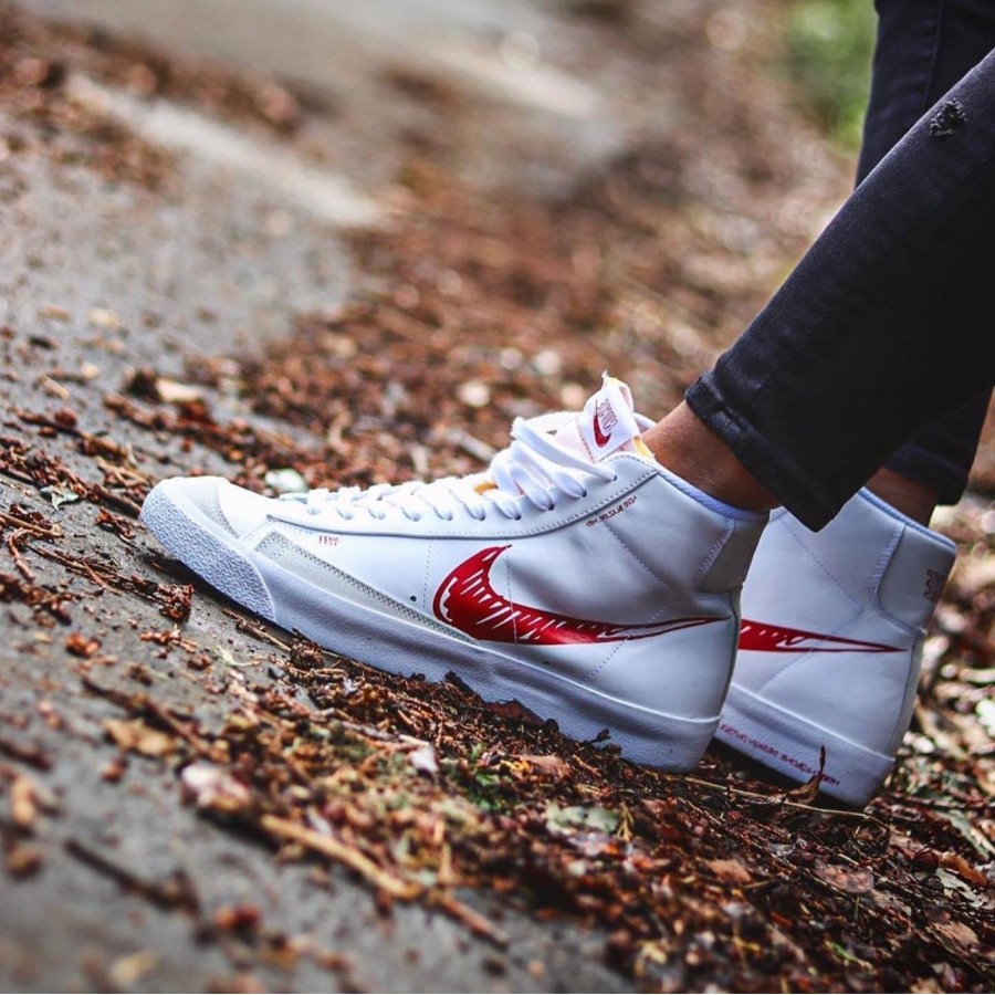 nike red blazer