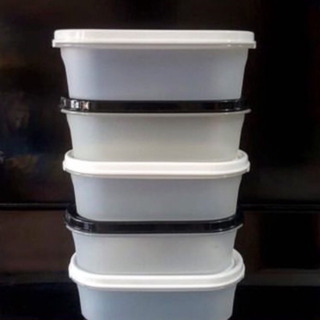 Rare Exclusive Tupperware MM Oval 1