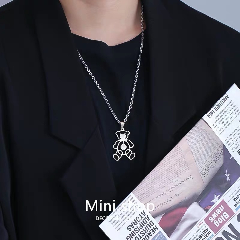 Kalung Rantai Panjang Liontin Beruang Hollow Gaya Korea Retro Hip-Hop Untuk Dekorasi