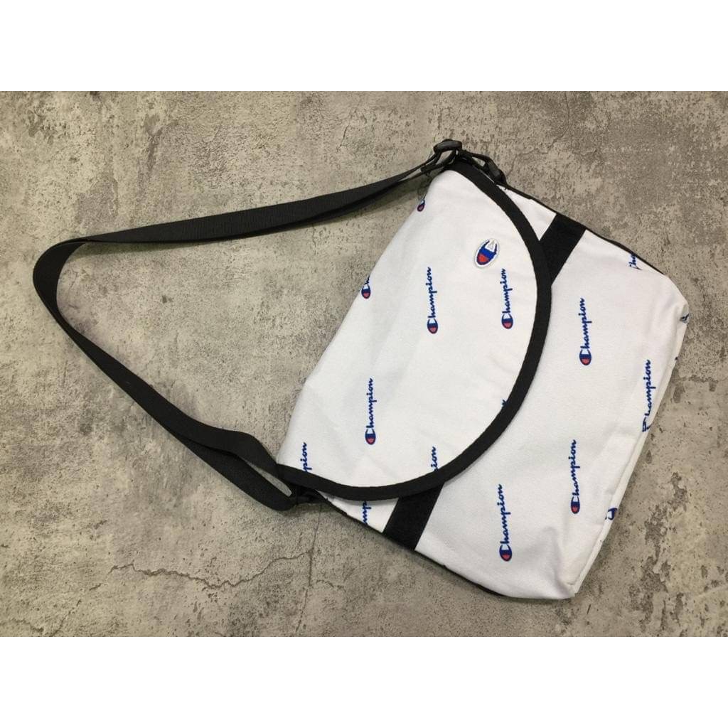Tas Champion Messenger Wego