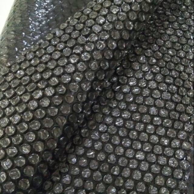 

BUBBLE WRAP HITAM METERAN