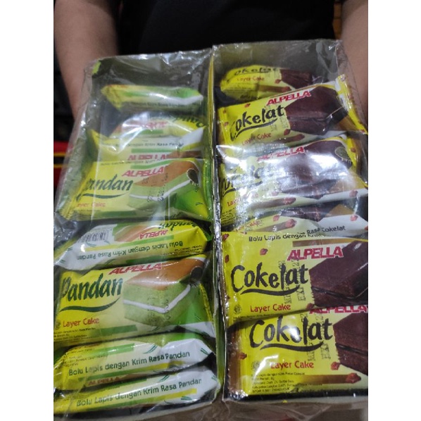 

Bolu Alpella Layer Cake Bolu Lapis Pandan Coklat Isi 24 pcs