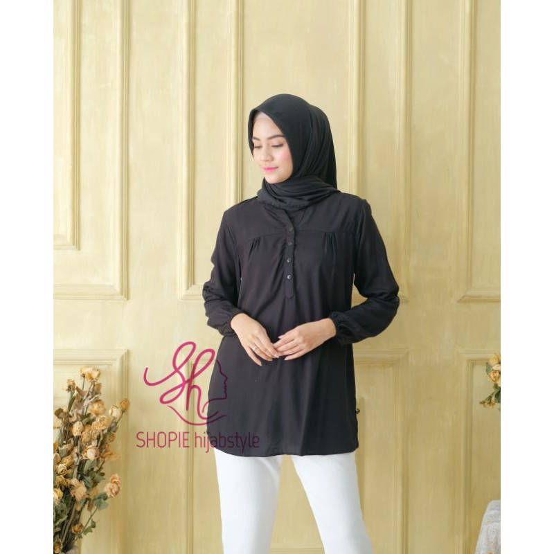 Blus Polos Hitam - Blouse Polos Rayon - Black - Fathin Basic - SHOPIE Hijabstyle - Polos Hitam-1