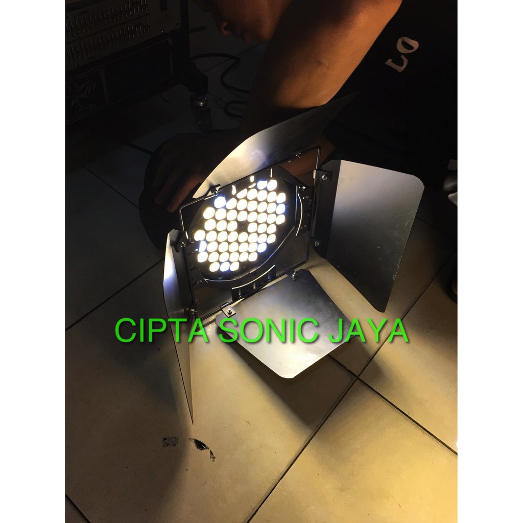 lampu lighting fresnel LED 54 mata