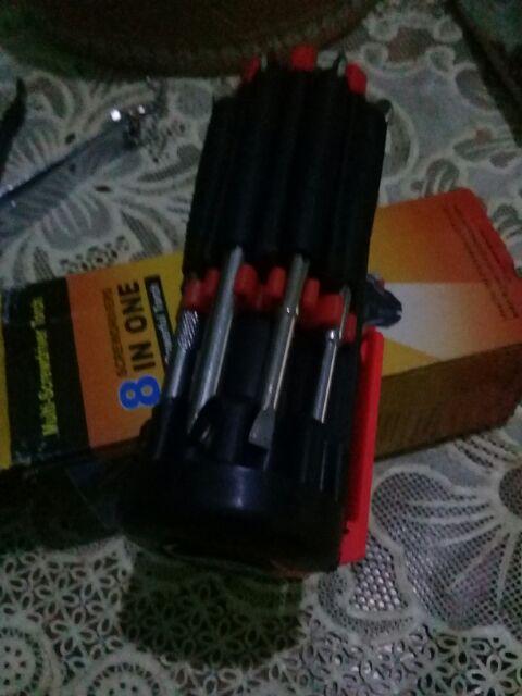 Obeng Set Lampu Senter 8 In 1