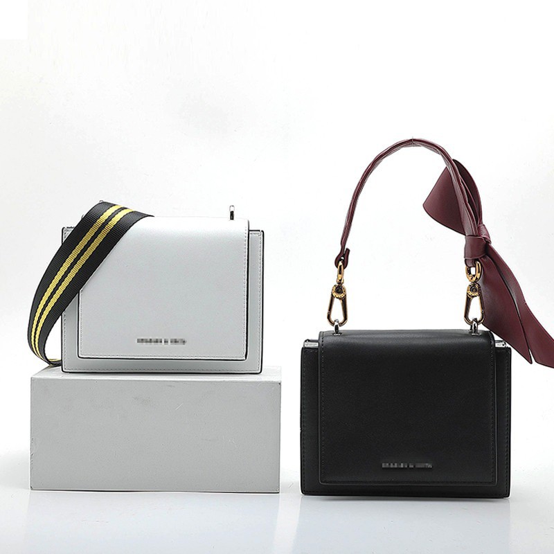 READY Tas Wanita Charls And Keith Nylon Crosbody READY Tas Wanita Charls And Keith Nylon Crosbody