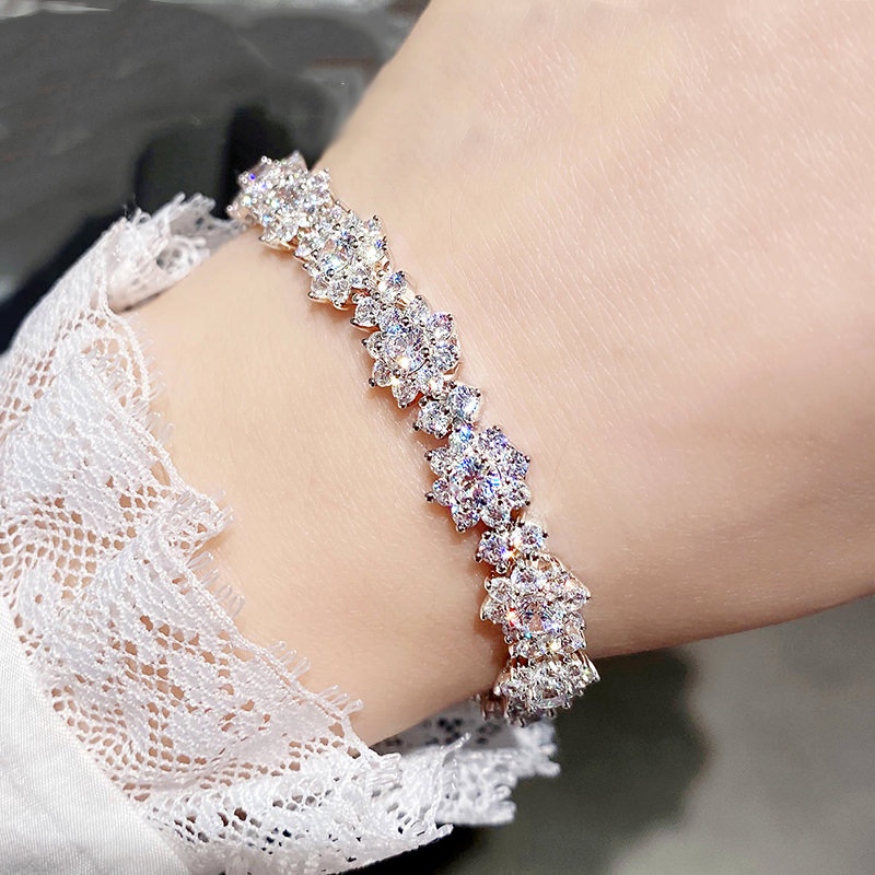 Gelang Desain Bunga Matahari Bahan Stainless Steel S925 Aksen Zircon
