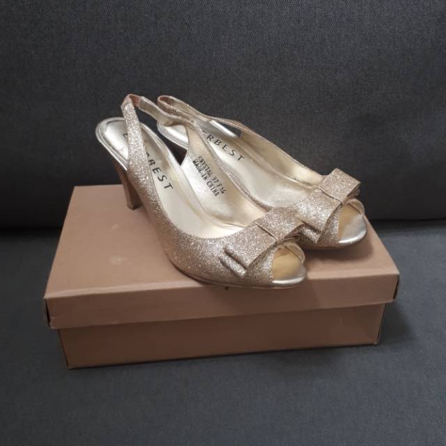 Preloved EVERBEST SANDAL