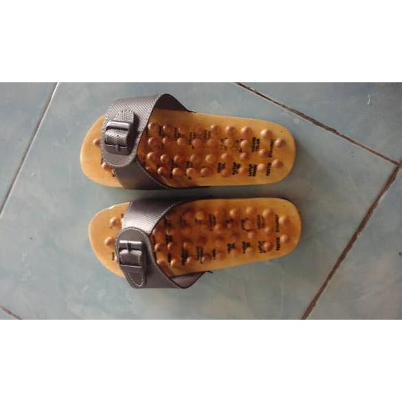 Terlariss Sandal Kayu Terapi Sendal Slop Kayu Kesehatan Pijat Kaki Terapy Disk0N