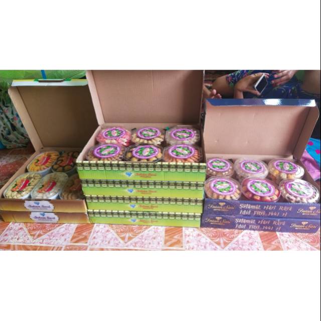 

Kue lebaran isi 6 pcs