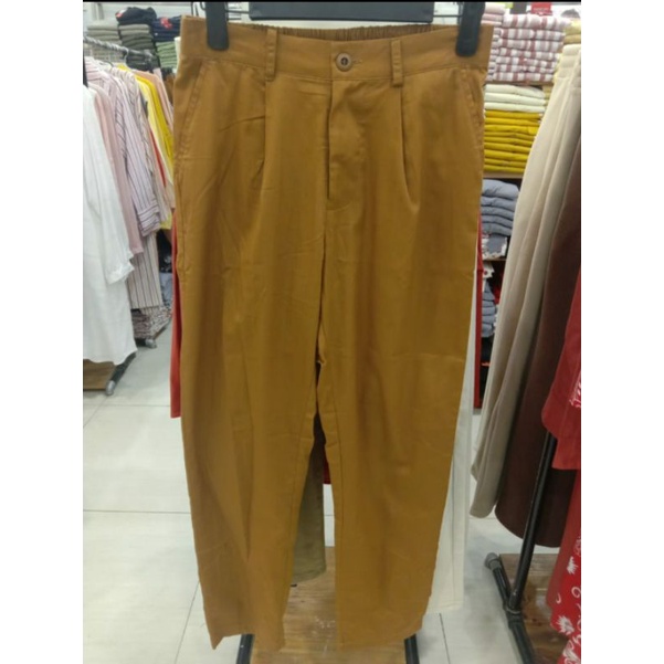 CELANA PANJANG NOVEL MICE