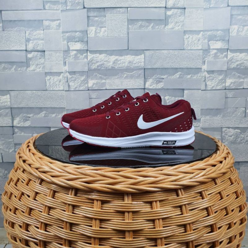 SEPATU RUNNING NIKE ZOOM WANITA