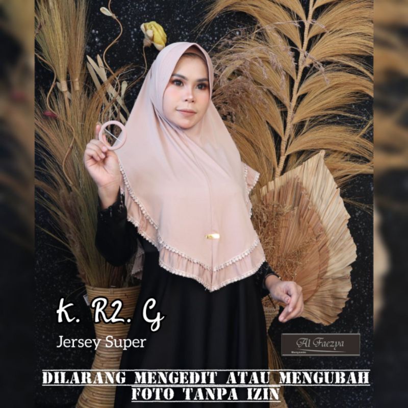 Hijab instan Kerut Renda dua Gesper