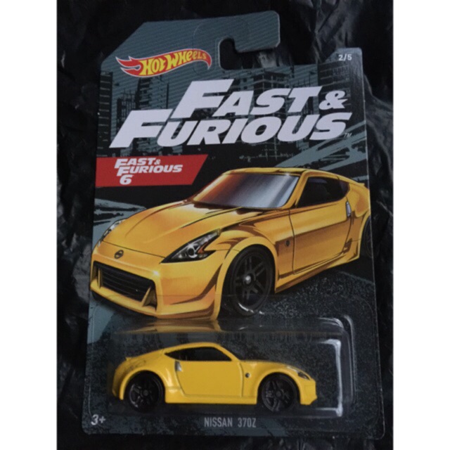 Hot wheels Nissan 370 Z kuning