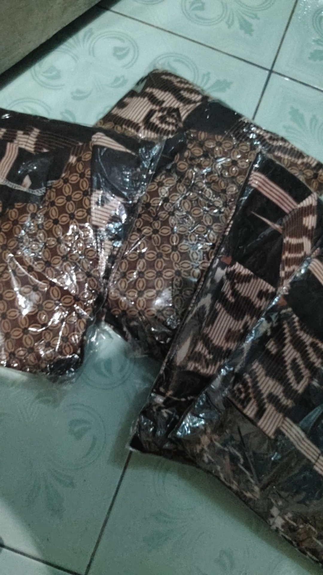 Batik Couple Keluarga Modis Kekinian / Set Batik Couple Keluarga Ayah Ibu Anak Premium Original