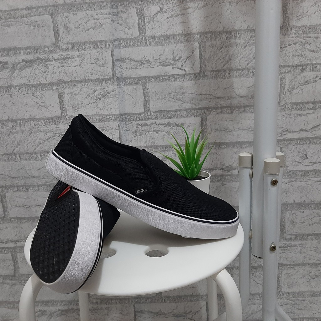 Black white Sepatu Vans_Slip On Checkerboard sepatu Pria Wanita kerja kuliah Termurah traveling