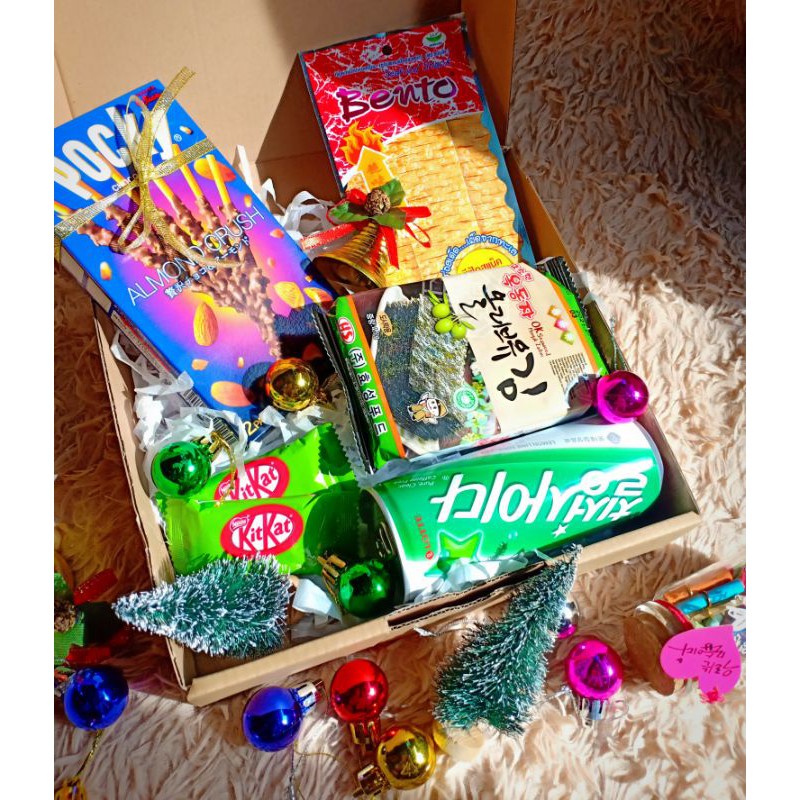

Limited Edition Christmas Package Hamper (Snack Made Luar Negeri)