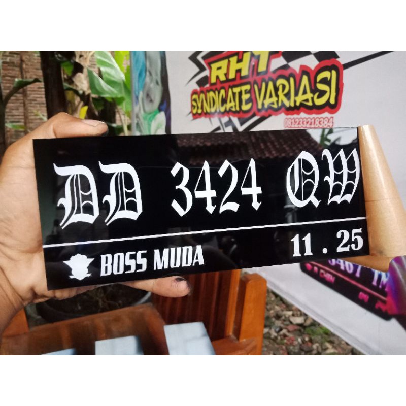 Plat nomor akrilik custom ( satu )