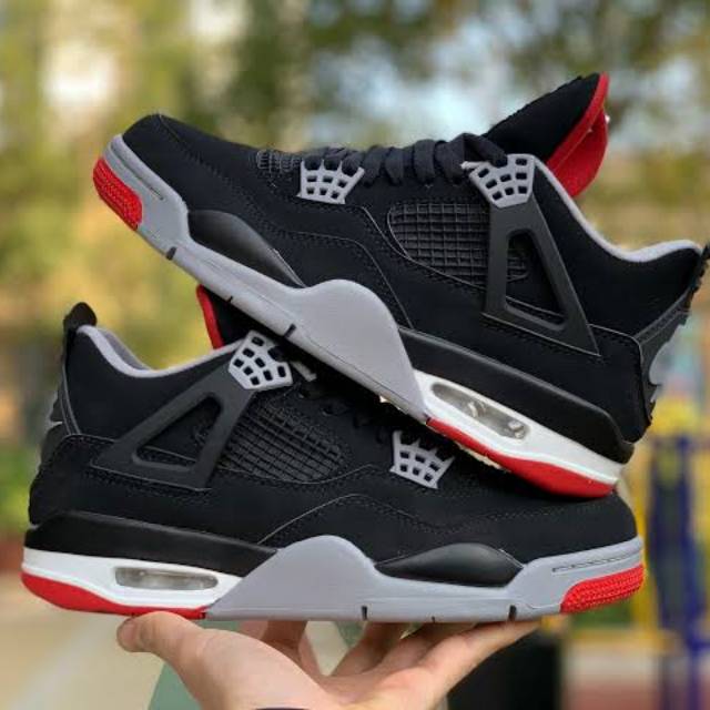 Sepatu Basket Nike air Jordan 4 black of red