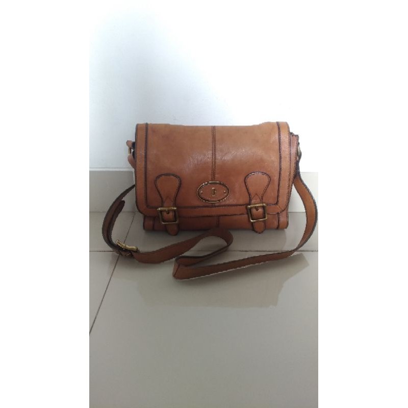 Authentic Fossil Preloved VRI Messenger