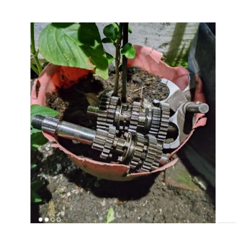 Rasio/Tranmisi Megapro