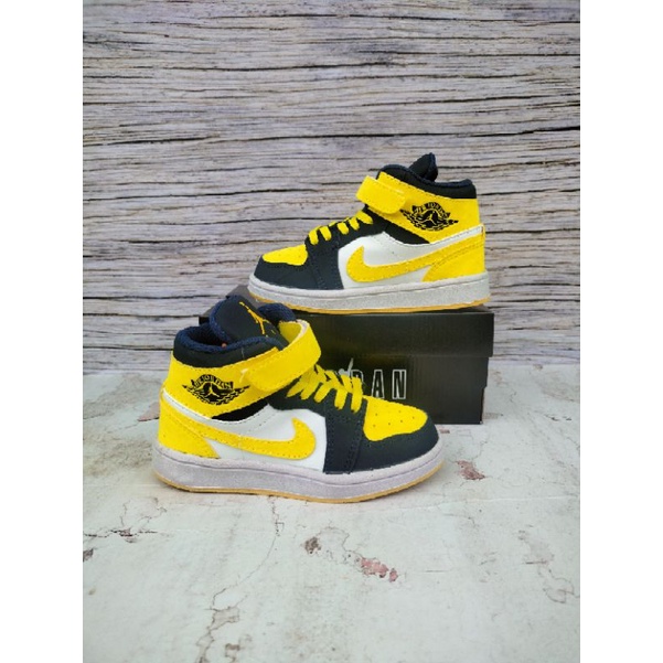 SEPATU ANAK JORDAN MICHIGAN KUNING NAVY GRADE ORI SEPATU ANAK LAKI KADO