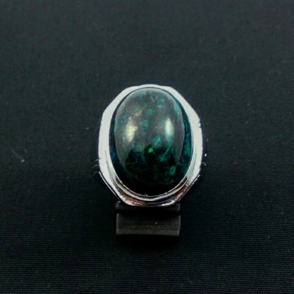 Cincin Batu Badar Besi Hijau Warna Seperti Bacan