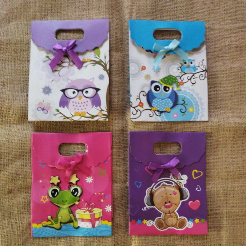 

Paper Bag/tas kado/bungkus kado ultah