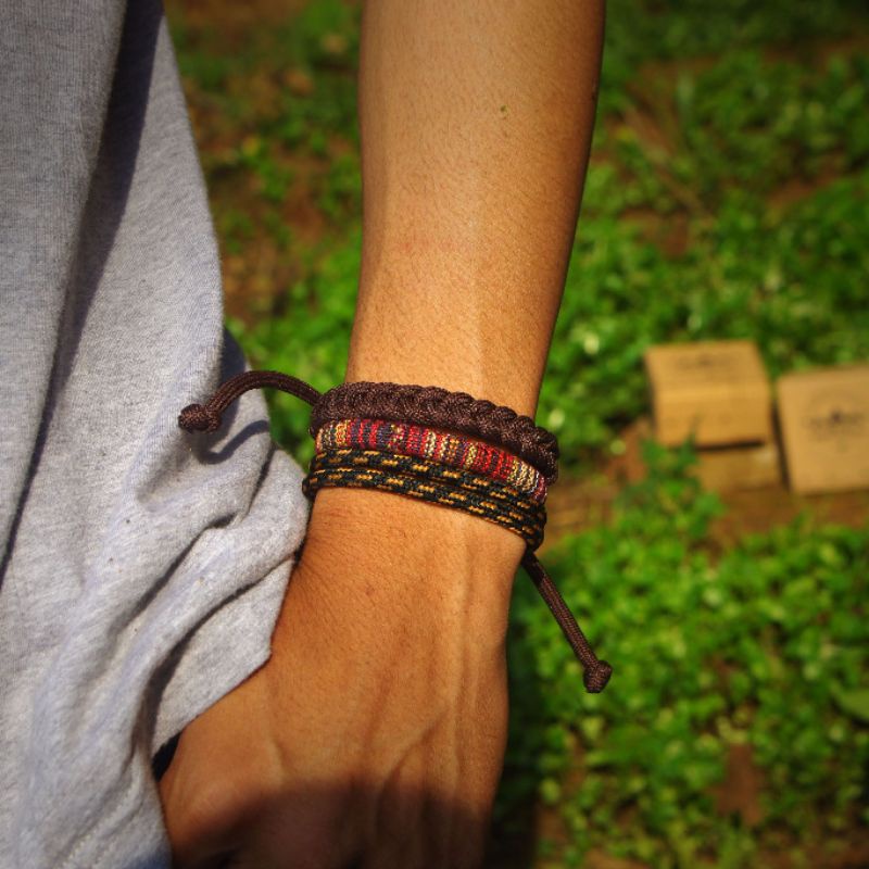 Gelang Tumpuk Pria Prusik Paracord Keren Warna Coklat