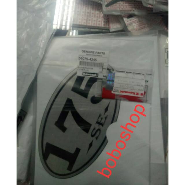 Sticker bok aki W175 original kawasaki