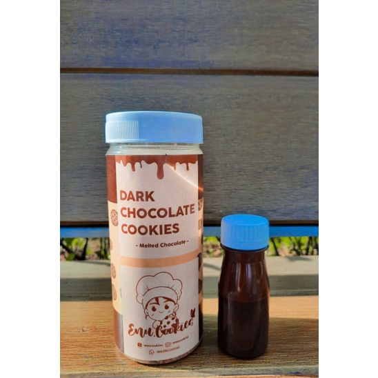 

DARK CHOCOLATE MELTED COOKIES