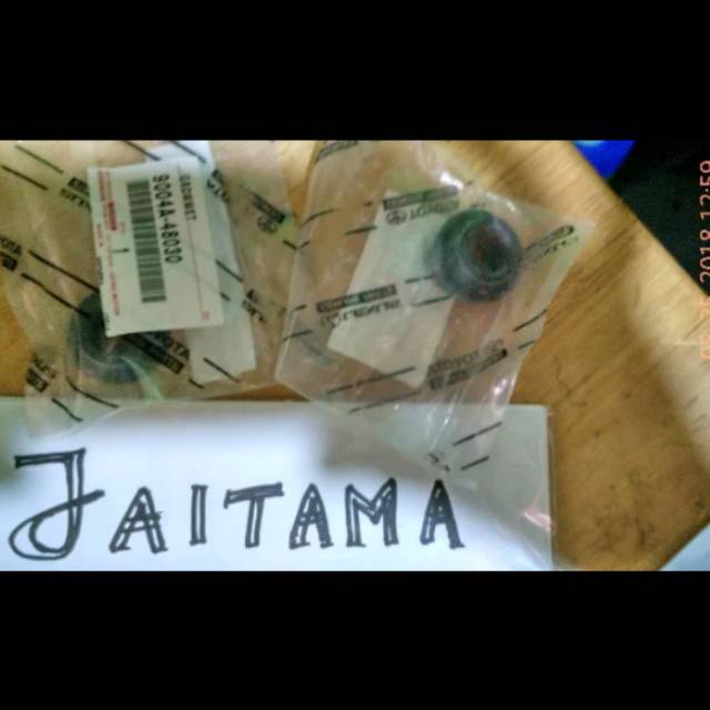 Karet radiator bawah avanza-xenia-rush-terios 1buah original.