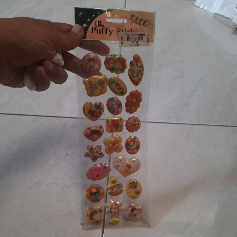

stiker timbul