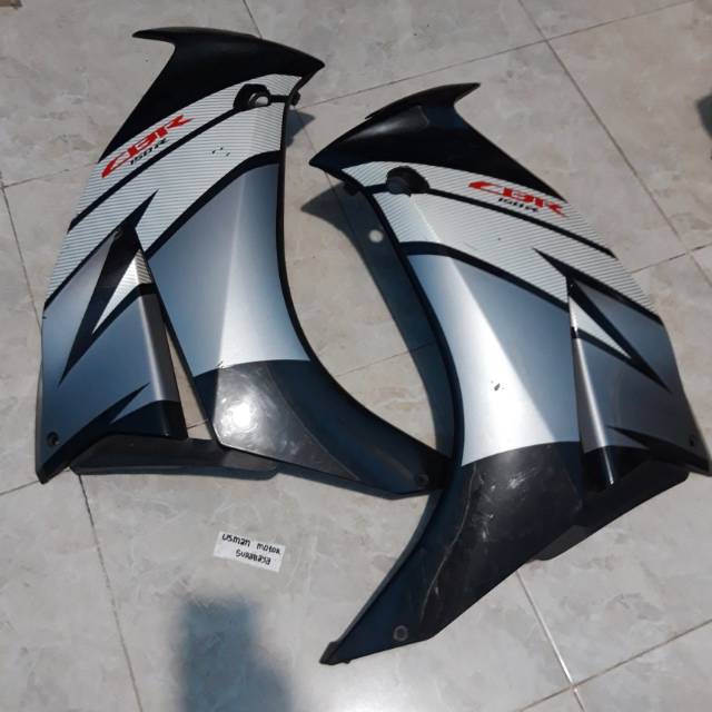 Sayap Fairing CBR150R lokal original Hitam