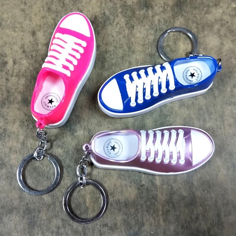 Korek Api Gantungan Miniatur Sepatu Korek Unik Korek gantungan Kunci Unik