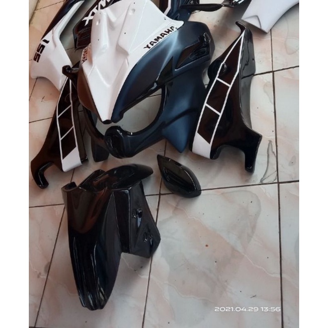 spakbor depan predator nmax new